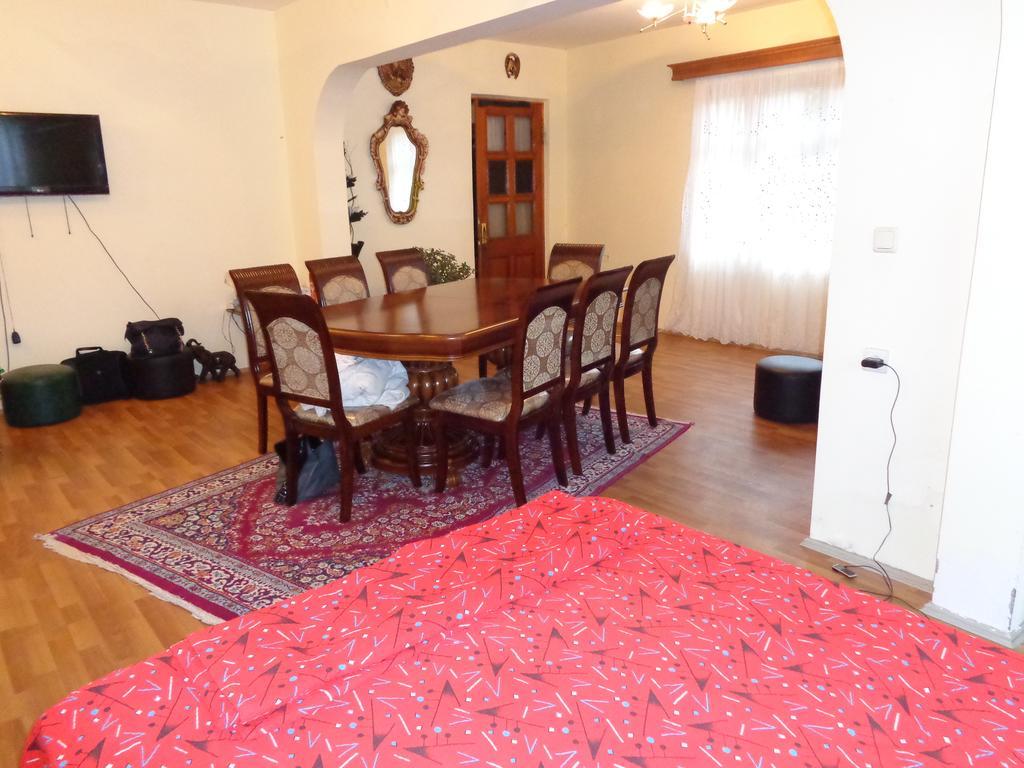 Готель Private House In Батумі Номер фото